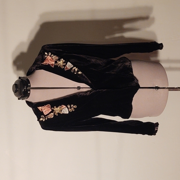 W.D.N.Y Black Velvet Blazer with Floral Ribbon Embroidery Sz 10 - Picture 1 of 13